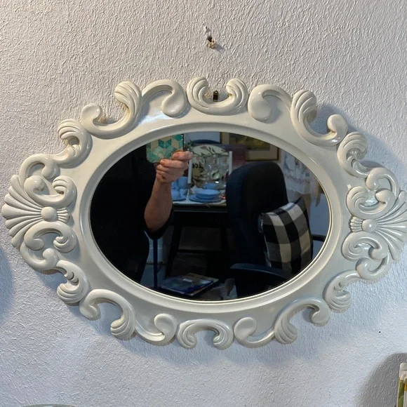 Vintage Wood Mirror baroque French provincial style. Creamy white - Picture 3 of 6